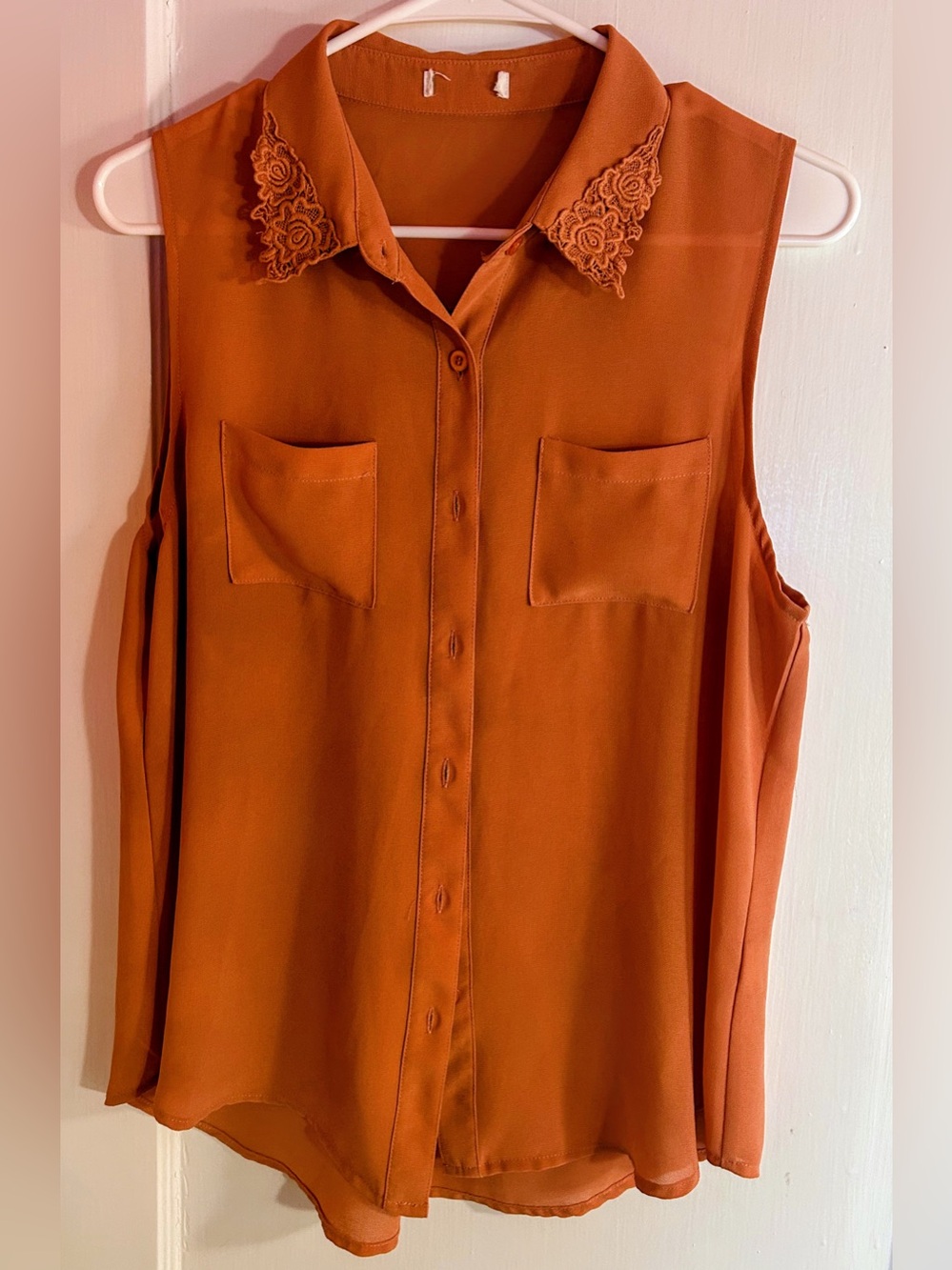Sleeveless Button-Down Shirt with Embroidered Collar - Rust